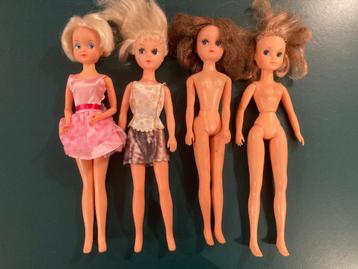 Vintage poppen set fleur jaren 70-80 4 stuks als getoond! beschikbaar voor biedingen