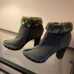 Suede enkellaarsjes klomplaarsjes mt 40 leergevoerd hoge hak, Ophalen of Verzenden, Zo goed als nieuw, Grijs