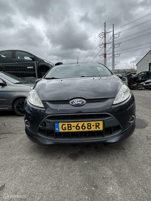Voorbumper Ford Fiesta VI ('08-'17), Auto-onderdelen, Carrosserie en Plaatwerk, Bumper, Ford, Voor, Gebruikt, Ophalen of Verzenden