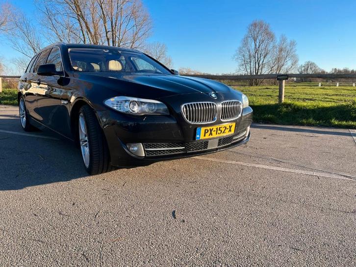 BMW 5-Serie 530D 190KW Touring Aut8 2013 Zwart, Auto's, BMW, Particulier, 5-Serie, ABS, Achteruitrijcamera, Adaptieve lichten