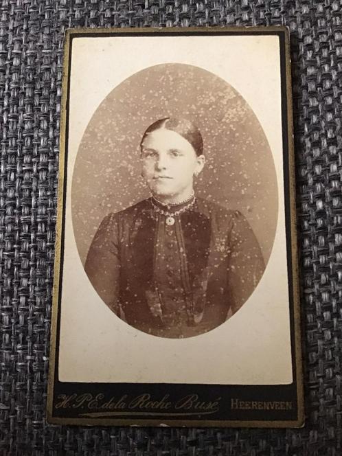 CDV, Jongedame, H.P.E. de la Roche Busé, Heerenveen 2, Verzamelen, Foto's en Prenten, Gebruikt, Foto, Voor 1940, Ophalen of Verzenden