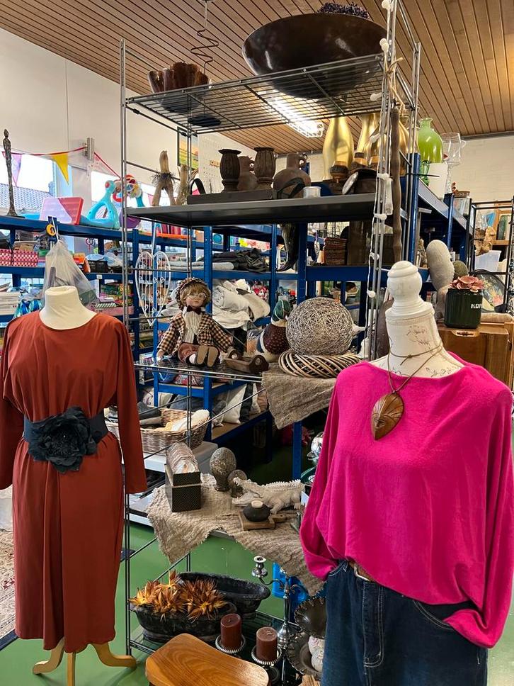 Gratis Shoppen: Kleding, Decoratie & Meer!, Antiek en Kunst, Curiosa en Brocante, Ophalen