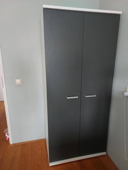 Kledingkast grijs/wit, Huis en Inrichting, Kasten | Kledingkasten, Zo goed als nieuw, 150 tot 200 cm, 50 tot 100 cm, 50 tot 75 cm