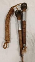 Vintage springtouw met houten handvatten – ca. 1940–1950, Ophalen of Verzenden