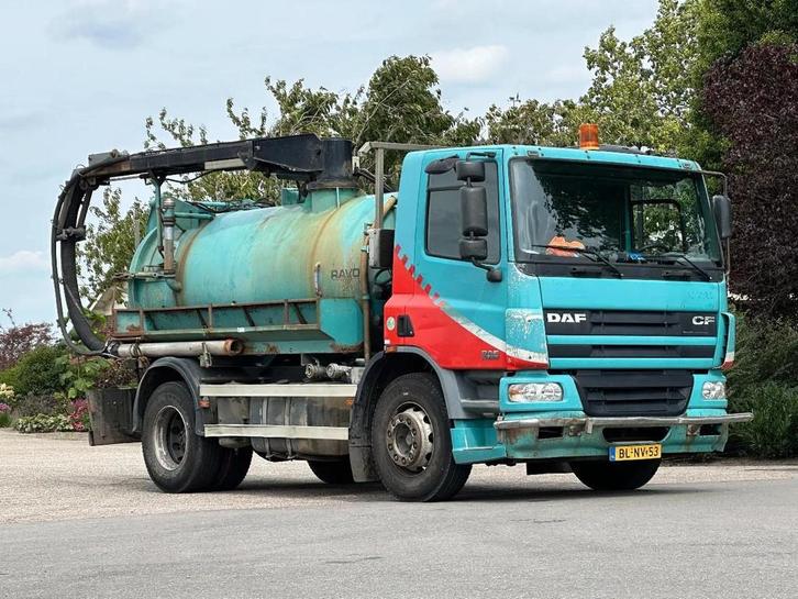 DAF CF 75.250 WITH RAVO KZ7082/150 VACUUM / CHANNEL CLEANER, Auto's, Vrachtwagens, Bedrijf, DAF, Diesel, Euro 3, Handgeschakeld
