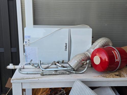 CV ketel, Doe-het-zelf en Verbouw, Verwarming en Radiatoren, Zo goed als nieuw, Cv-ketel of Combi-ketel, 800 watt of meer, Minder dan 60 cm
