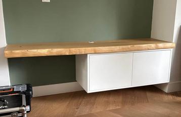 Mooie TV kast met blad van boomstam