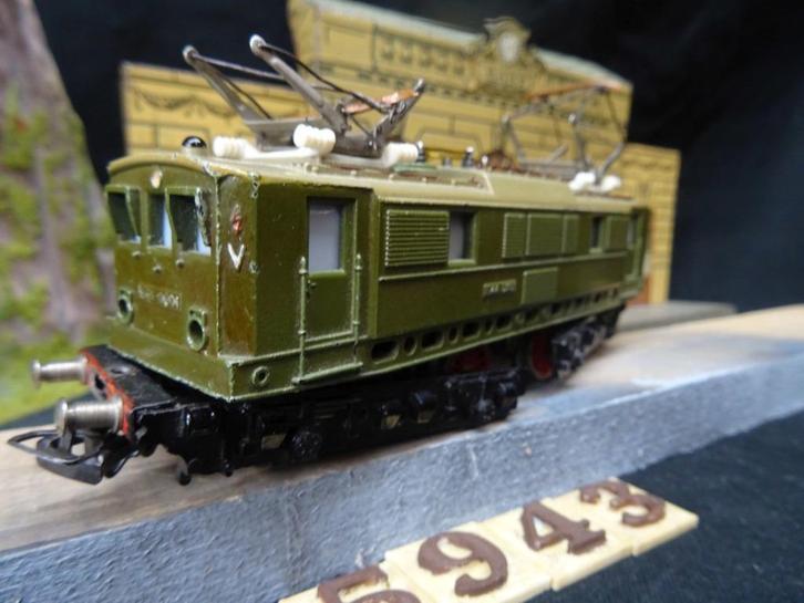 5943=Piko E 44 uit het D.D.R tijdperk.2110, Hobby en Vrije tijd, Modeltreinen | H0, Gebruikt, Locomotief, Gelijkstroom, Piko, Ophalen of Verzenden