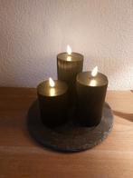3 zwarte ledkaarsen met timer op leistenen plateau, Huis en Inrichting, Ophalen of Verzenden, Metaal, Minder dan 25 cm