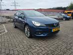 Opel Astra 1.2 Turbo Launch Edition, Auto's, Opel, Voorwielaandrijving, 65 €/maand, Zwart, 1199 cc