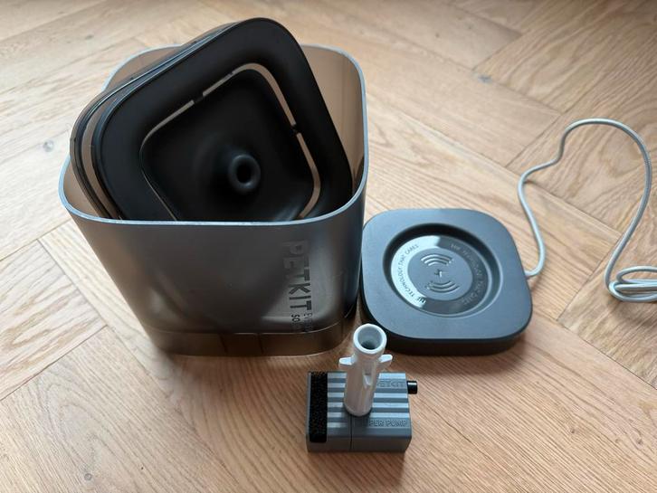 PetKit drinkfontein Eversweet Solo SE, Dieren en Toebehoren, Overige Dieren-accessoires, Zo goed als nieuw, Ophalen