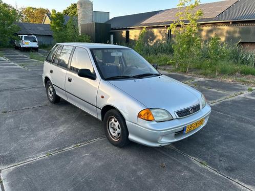 suzuki zwift 1.3  met airco  apk  1 - 2026    buow 2000, Auto's, Ford, Particulier, Focus, ABS, Airbags, Airconditioning, Bluetooth