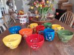 Servies M&M items 5 mokken& 5 kommen, Huis en Inrichting, Keuken | Servies, Ophalen of Verzenden, Zo goed als nieuw, Overige stijlen