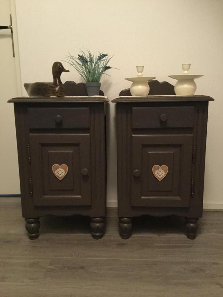 2 brocante nachtkastjes vintage kastje Queen Ann dressoir, Huis en Inrichting, Kasten | Ladekasten, Zo goed als nieuw, Ophalen