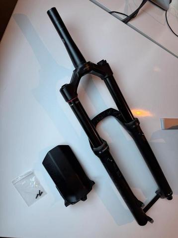 Rock Shox Lyrik Charger 3 als Ultimate beschikbaar voor biedingen