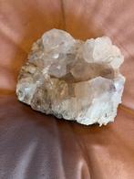 Amethist cluster - Lichte paarse kristallen, Verzamelen, Mineralen en Fossielen, Ophalen of Verzenden, Mineraal