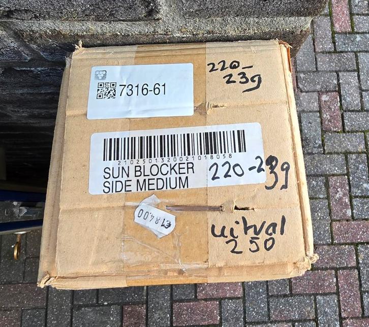 Sun Blocker side (halve dag gebruikt) (bieden mag), Caravans en Kamperen, Camper-accessoires, Zo goed als nieuw, Ophalen of Verzenden