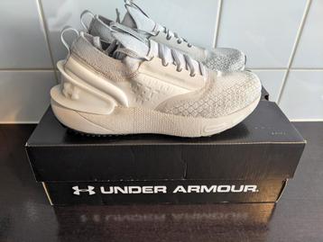 Under Armour Hovr Phantom 3 Storm Sneakers Maat 39 beschikbaar voor biedingen
