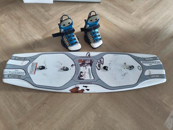 Wakeboard O'Brien met schoenen, Watersport en Boten, Wakeboarden, Gebruikt, Board en Schoenen, Ophalen of Verzenden