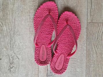 Slippers maat 37 beschikbaar voor biedingen