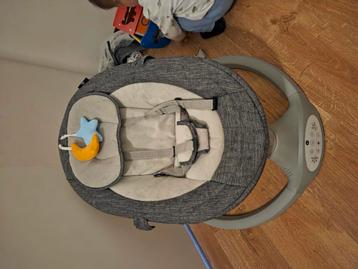 Nieuwe elektrische schommelstoel bebies first beschikbaar voor biedingen