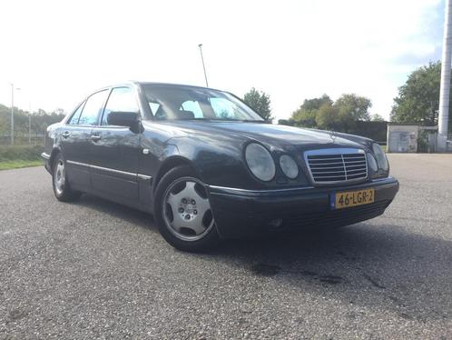Mercedes-Benz E-Klasse 3.2 E320 G3, Auto's, Mercedes-Benz, Particulier, E-Klasse, Airbags, Airconditioning, Bluetooth, Boordcomputer