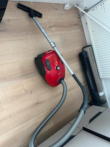 AEG Stofzuiger - Gebruikt, Krachtig beschikbaar voor biedingen