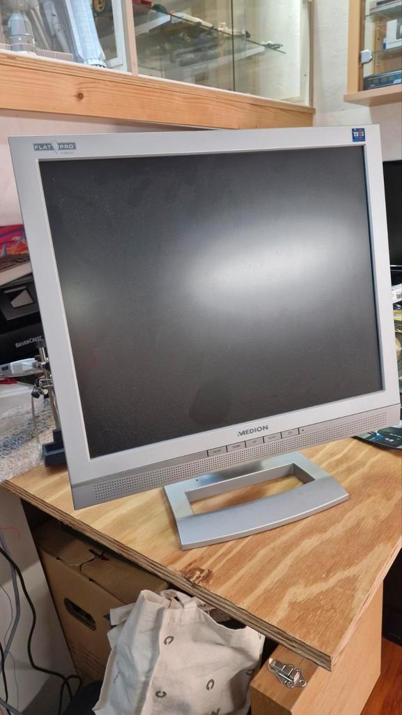 Medion MD 30919 PO - 19 inch monitor in goede staat, Computers en Software, Monitoren, Gebruikt, 60 Hz of minder, DVI, VGA, LED