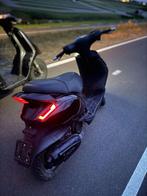 Piaggio zip 125cc 2t brom. Evt ook teruil tegen een crosser, Fietsen en Brommers, Scooters | Piaggio, Ophalen, Zo goed als nieuw