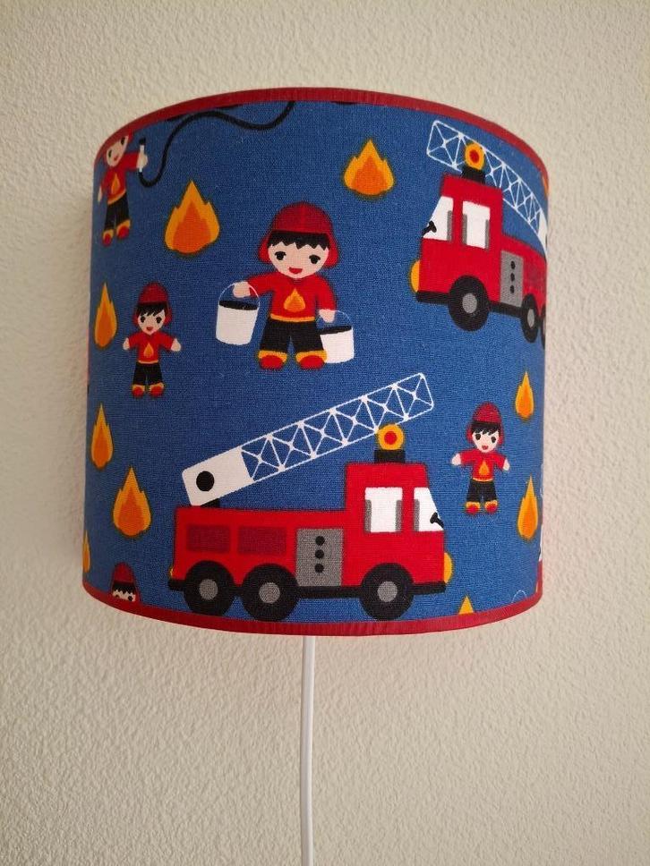 Wandlamp kinderkamer Brandweer van Designed4Kids, Huis en Inrichting, Lampen | Wandlampen, Zo goed als nieuw, Stof, Ophalen of Verzenden