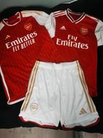 Origineel Arsenal teneu met extra shirt, Sport en Fitness, Voetbal, Ophalen of Verzenden, Zo goed als nieuw, Shirt