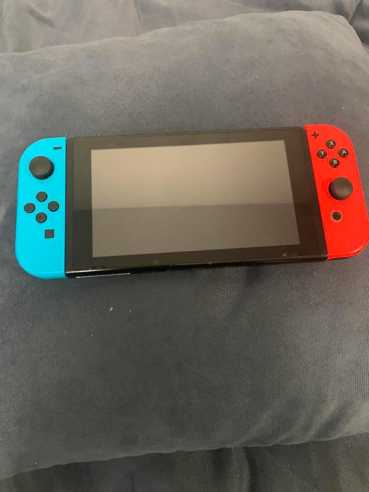 Switch V2 2019, Spelcomputers en Games, Spelcomputers | Nintendo Switch, Zo goed als nieuw, Switch 2019 Upgrade, Met 2 controllers