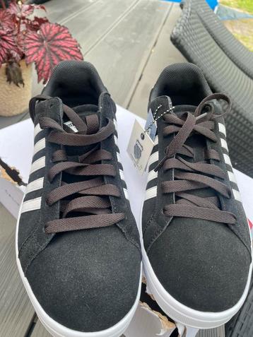 Nieuwe k-swiss maat 44 niieuw met prijs kaartje net gekocht beschikbaar voor biedingen