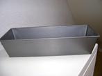 nieuw grijs cacke bak blik van 30cm langx11brx8cm hoog, Hobby en Vrije tijd, Taarten en Cupcakes maken, Ophalen of Verzenden, Nieuw