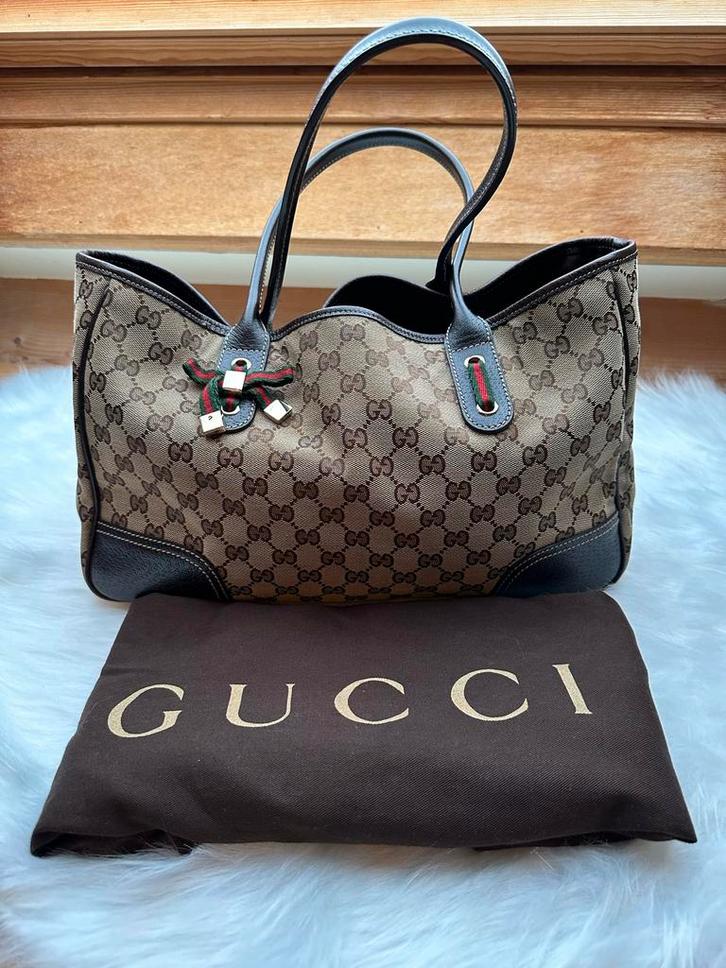 Gucci Handtas - Stijlvol en Tijdloos, Sieraden, Tassen en Uiterlijk, Tassen | Damestassen, Zo goed als nieuw, Handtas, Bruin, Ophalen of Verzenden