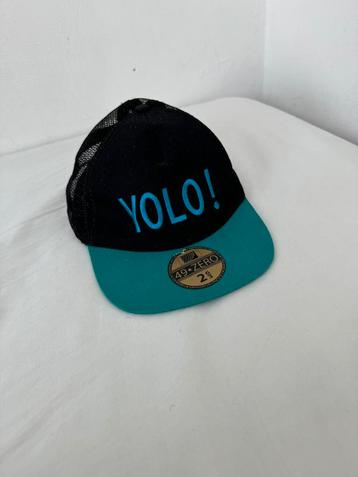 Mooie “YOLO!” Pet beschikbaar voor biedingen