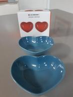 Le Creuset hartvormige Schaaltjes Chambray blauw nieuw, Nieuw, Ophalen of Verzenden, Schaal of Schalen, Overige stijlen