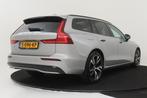 Volvo V60 B4 Plus Dark Driver Assist Incl BLIS & Climate Lin, Auto's, Volvo, Te koop, Zilver of Grijs, 750 kg, 16 km/l