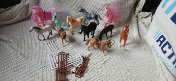 Speelgoed paarden beschikbaar voor biedingen