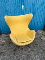 Egg-chair replica geel, Huis en Inrichting, Fauteuils, Ophalen, Gebruikt, Stof, 75 tot 100 cm