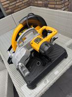 Cirkelzaag DeWALT, Doe-het-zelf en Verbouw, Gereedschap | Zaagmachines, Ophalen, Cirkelzaag, Zo goed als nieuw, 30 tot 70 mm