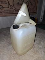 Jerrycan 20 liter en trechter, Ophalen of Verzenden