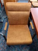 Stoelen 1 bruin, Ophalen, Zo goed als nieuw, Bruin, Eén