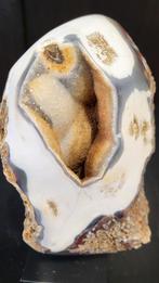 Orka agaat op standaard, Verzamelen, Mineralen en Fossielen, Ophalen of Verzenden