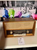 Loewe-Opta radio uit 1962, omgebouwd tot BLUETOOTH-toestel., Antiek en Kunst, Ophalen