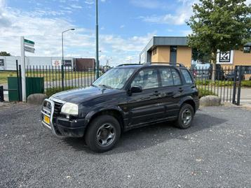 Suzuki Grand Vitara 2.5 V6 ( AUTOMAAT - 4X4 - AIRCO ) beschikbaar voor biedingen