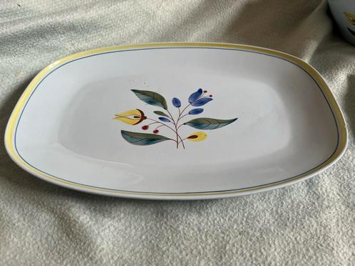 Royal Sphinx Petrus Regout Veldbouquet Schaal, Antiek en Kunst, Antiek | Servies los, Ophalen of Verzenden