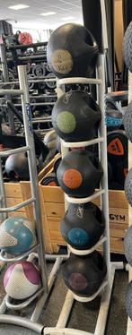 5 x reebok grip ballen 6-10 kg incl bal rek, Ophalen, Gebruikt, Reebok, Fitnessbal