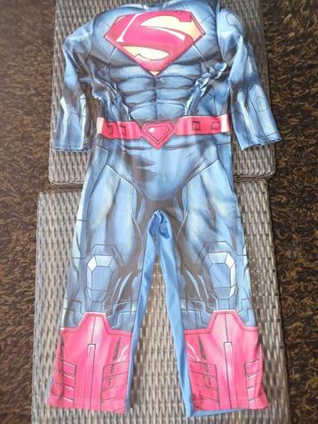 SUPERMANPAKJE, maat 110 beschikbaar voor biedingen
