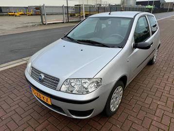 Fiat Punto 1.2 /Airco/St.bkr/Trekhaak/C.V/Frisse APK beschikbaar voor biedingen